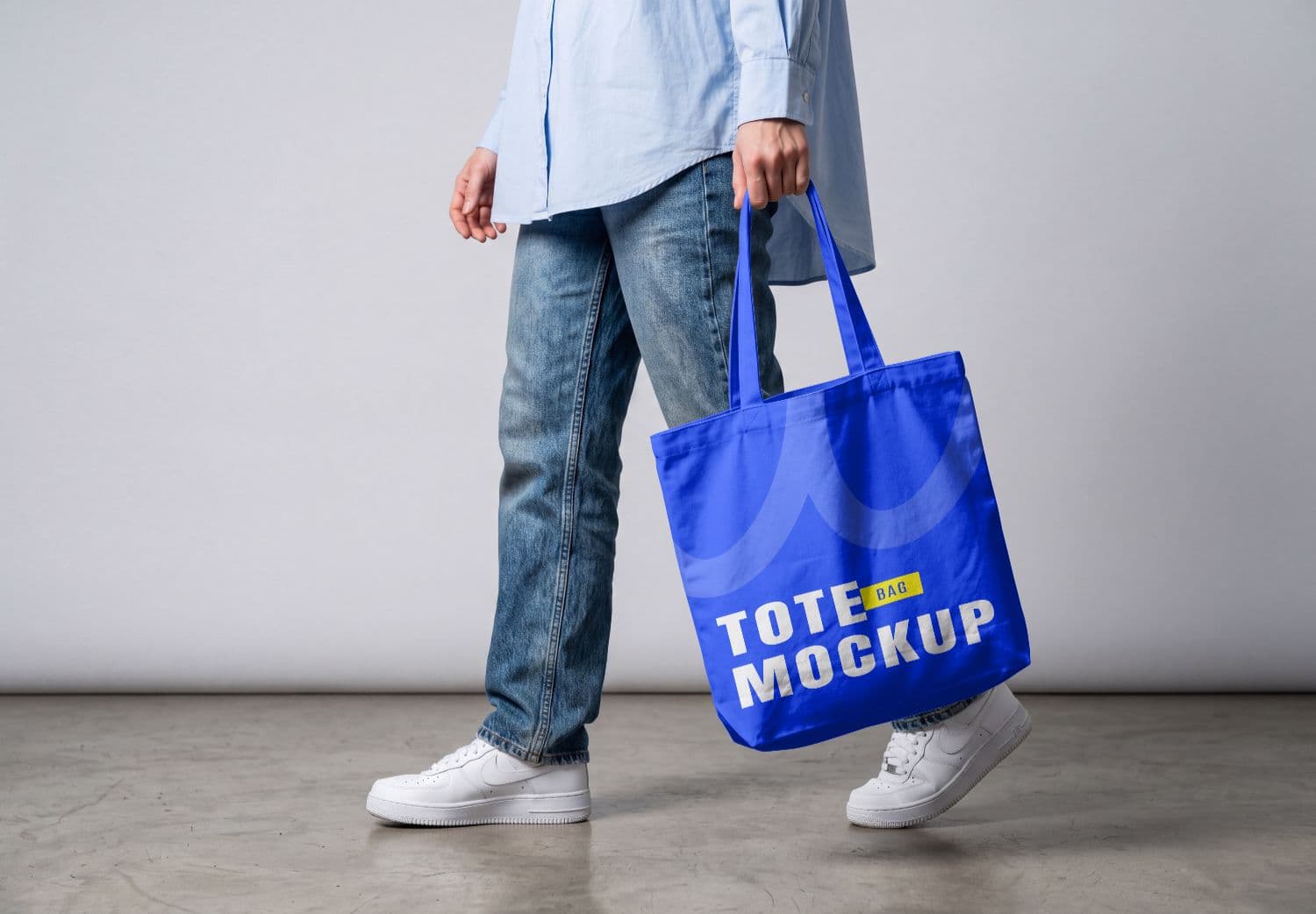 Tote Bag Lifestyle Mockup